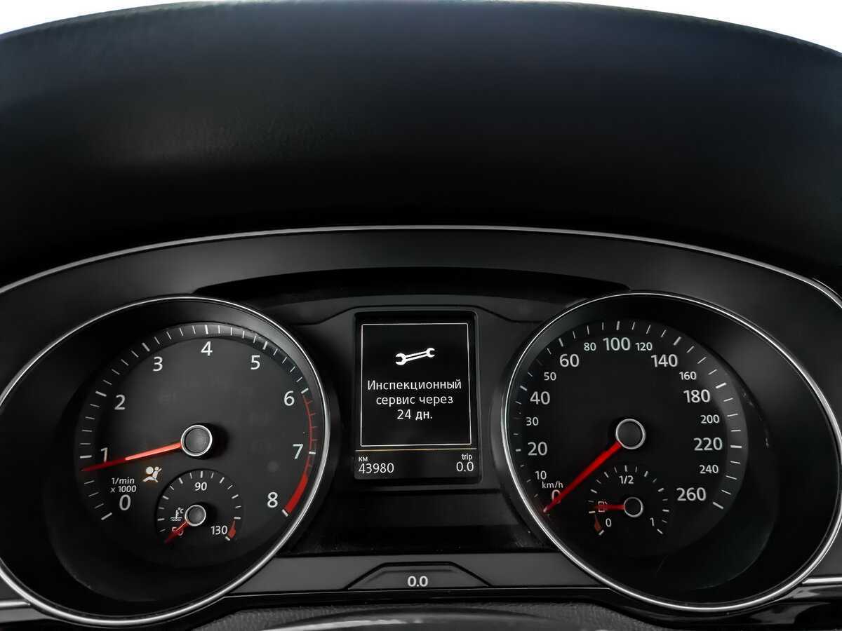 Купить Volkswagen Passat с пробегом. Фото: #12
