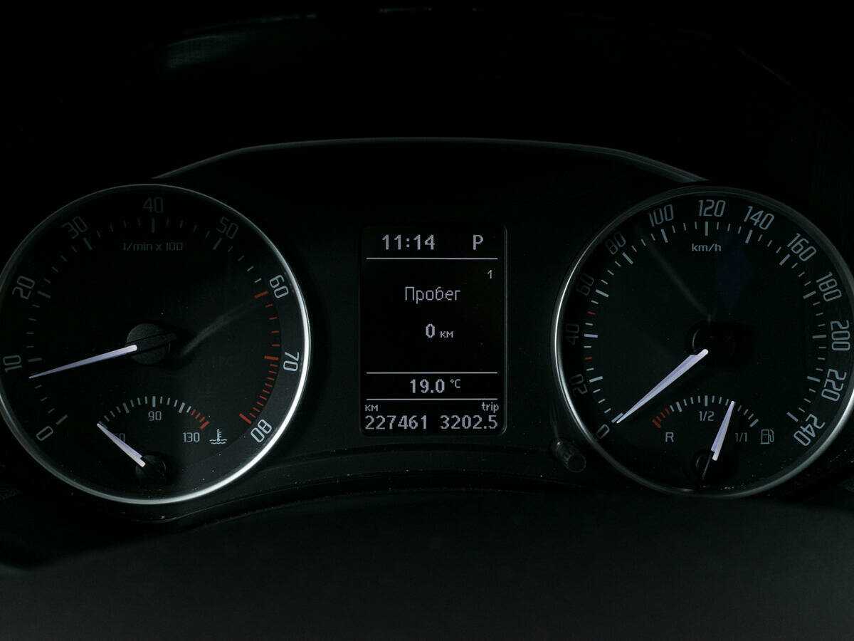 Купить Skoda Octavia с пробегом. Фото: #12