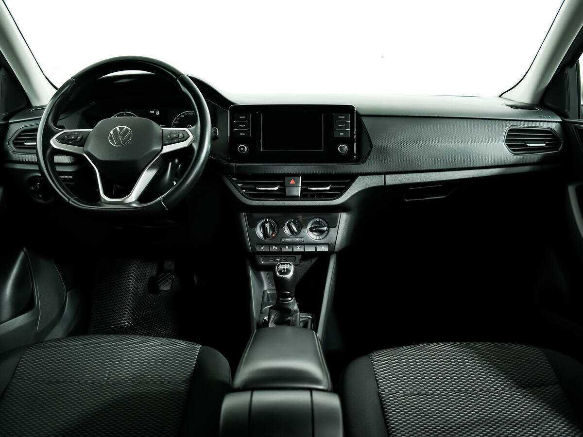 Купить Volkswagen Polo с пробегом. Фото: #10