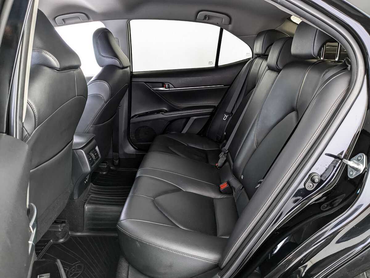 Купить Toyota Camry с пробегом. Фото: #13