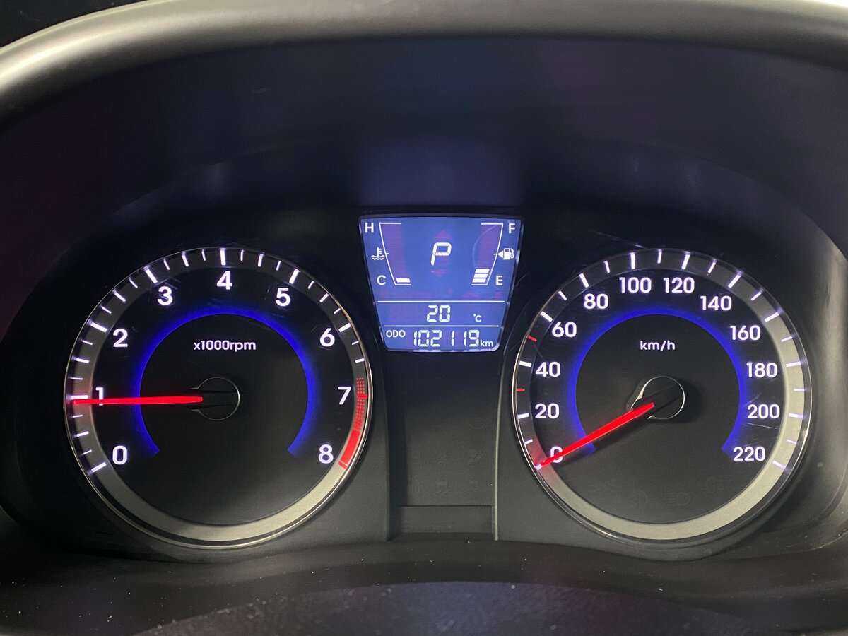 Купить Hyundai Solaris с пробегом. Фото: #14