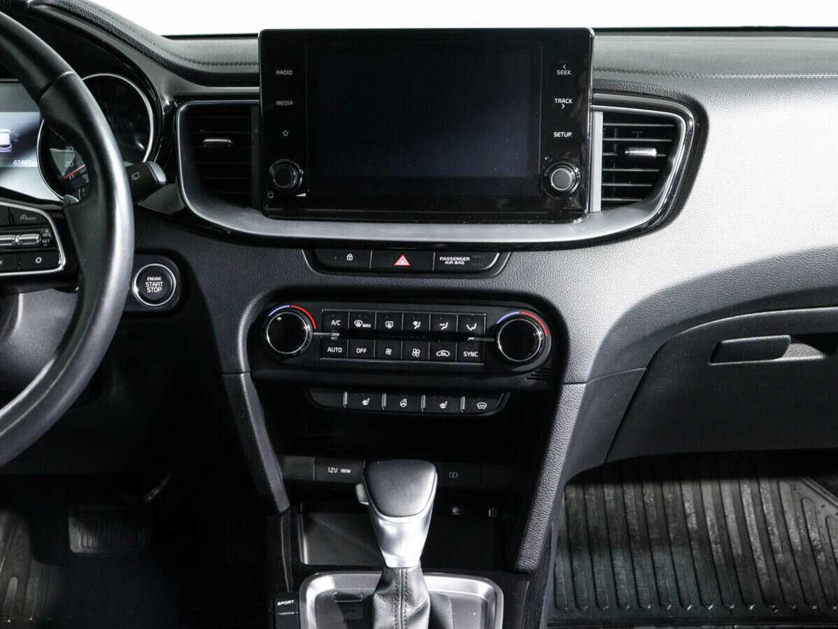 Купить Kia Ceed с пробегом. Фото: #10