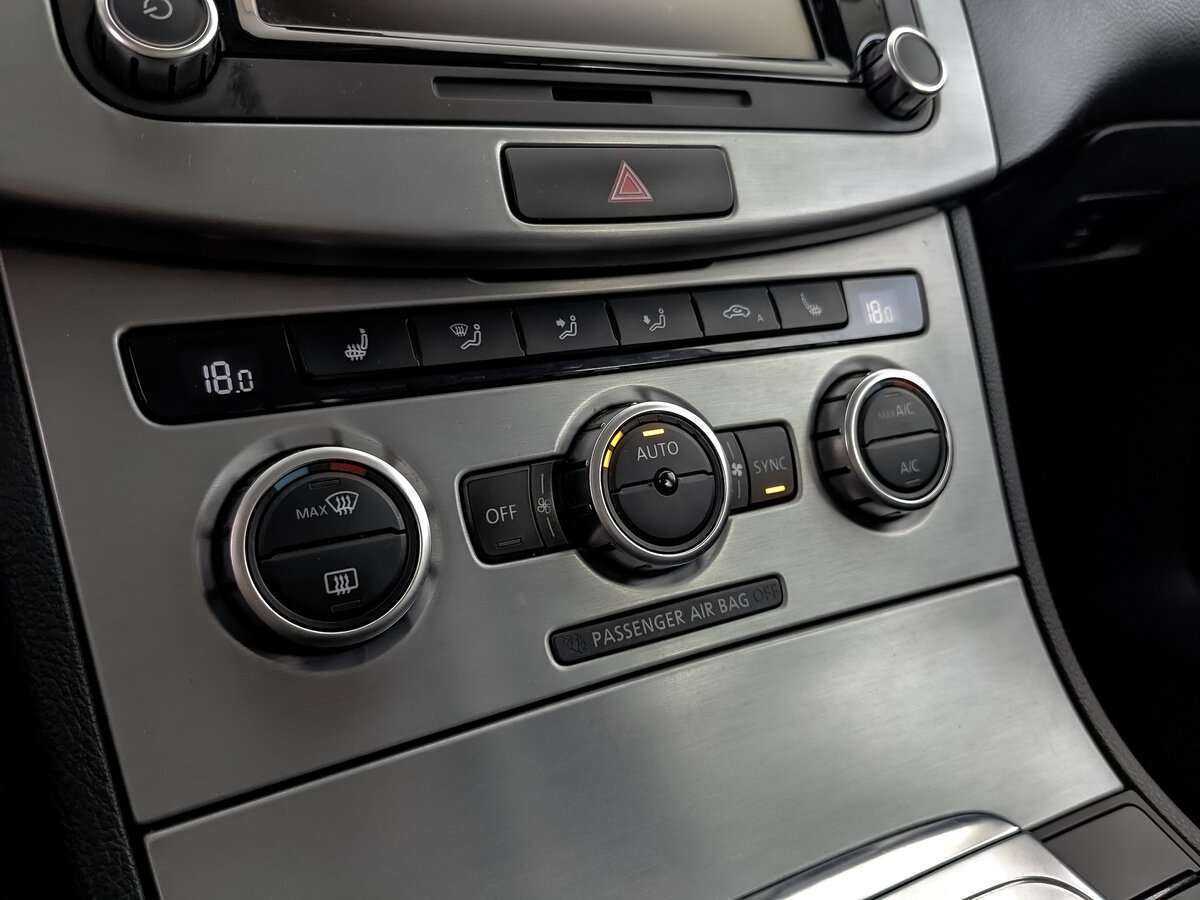 Купить Volkswagen Passat CC с пробегом. Фото: #23