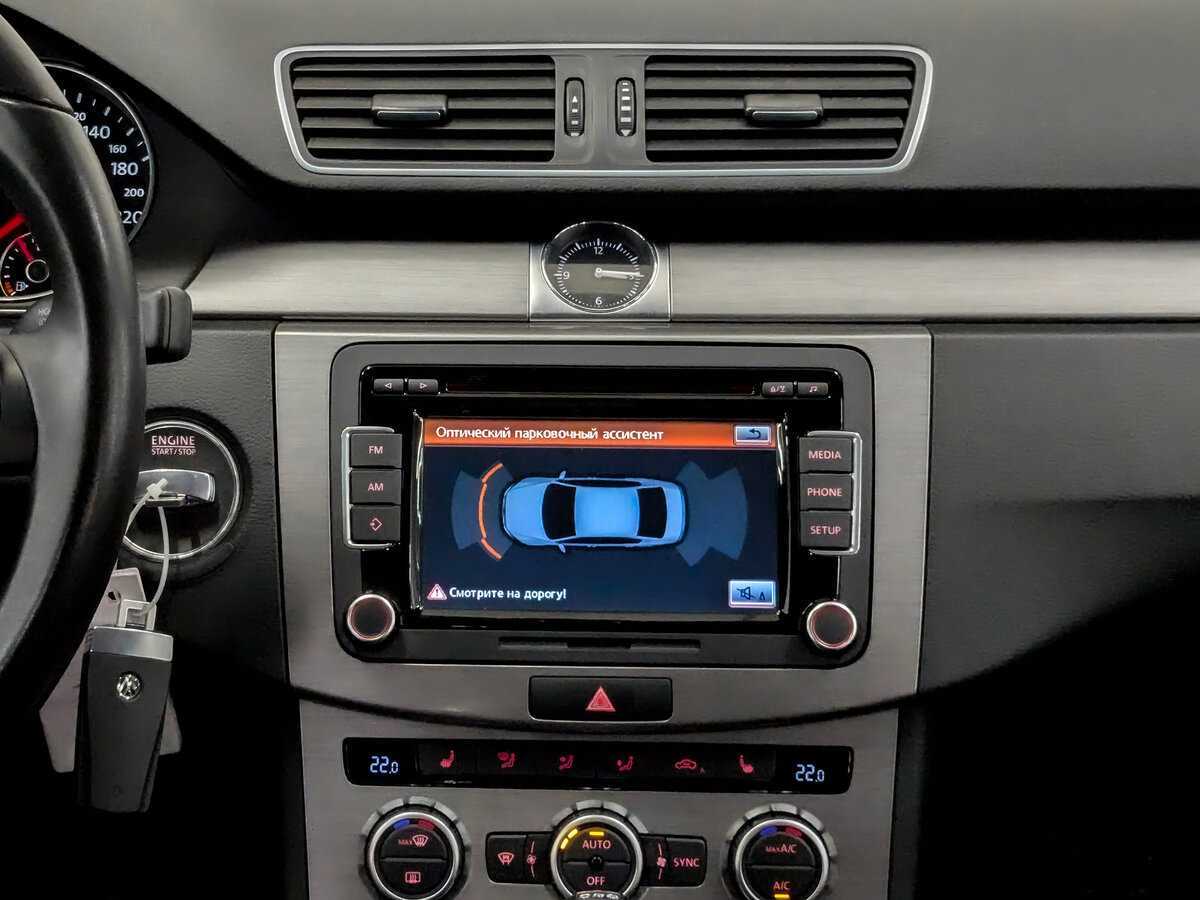 Купить Volkswagen Passat с пробегом. Фото: #14