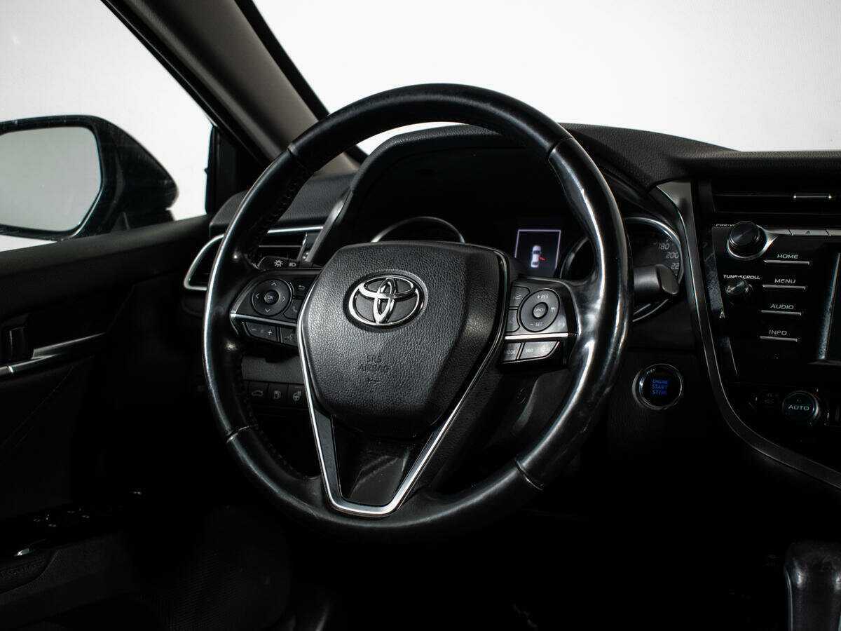 Купить Toyota Camry с пробегом. Фото: #13