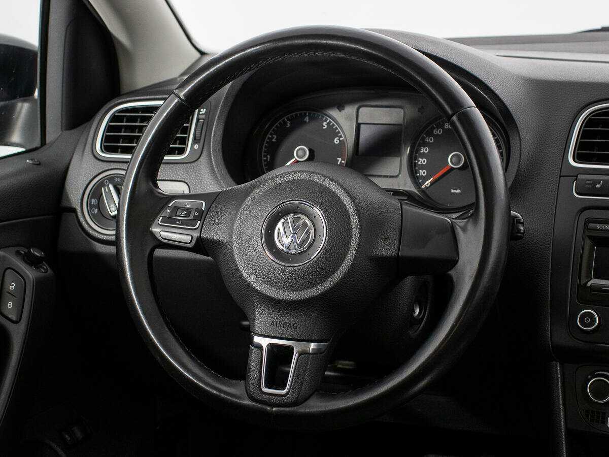 Купить Volkswagen Polo с пробегом. Фото: #14