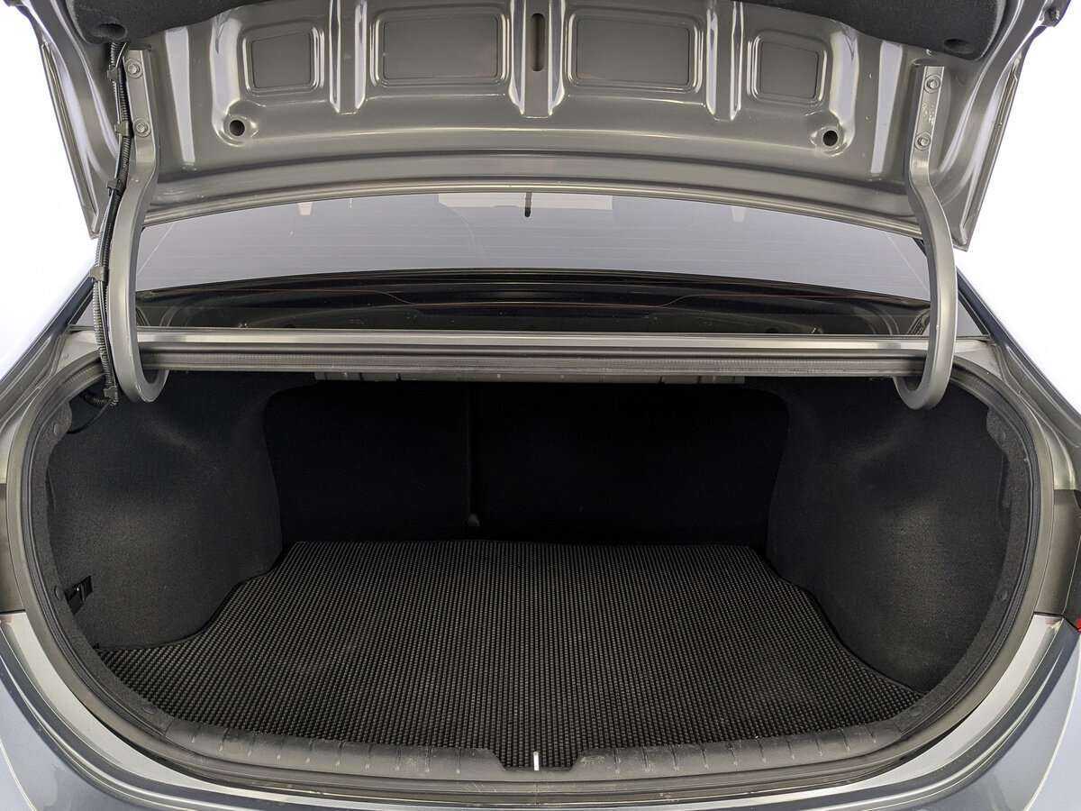 Купить Hyundai Solaris с пробегом. Фото: #9