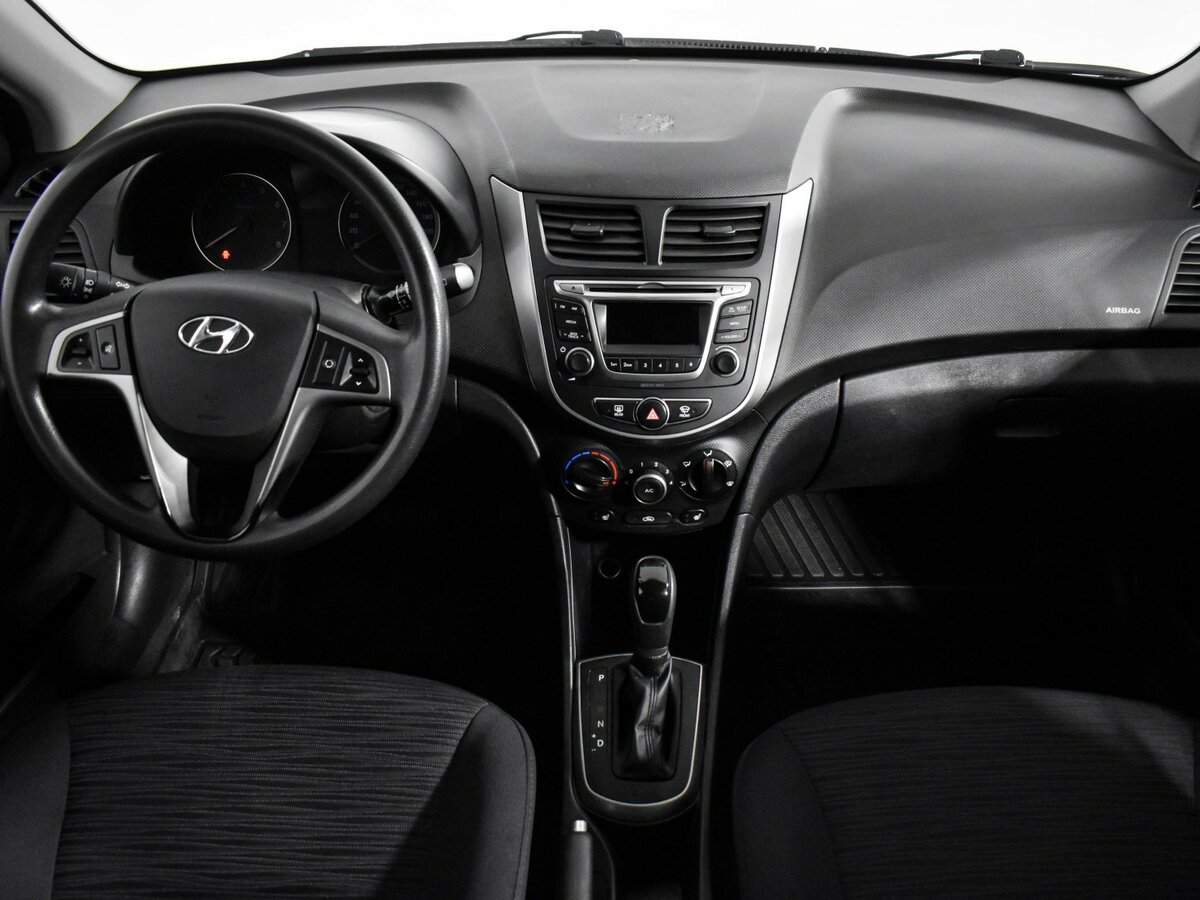 Купить Hyundai Solaris с пробегом. Фото: #12