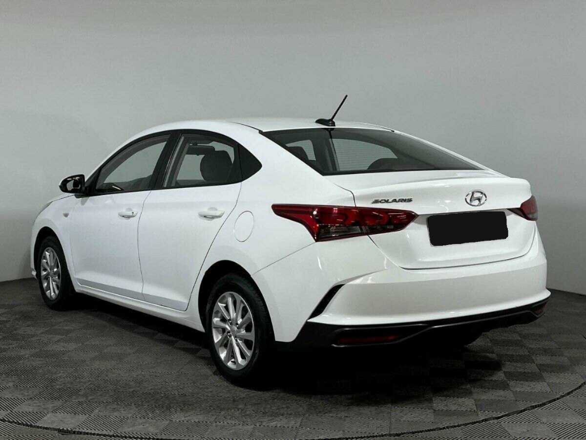 Купить Hyundai Solaris с пробегом. Фото: #5