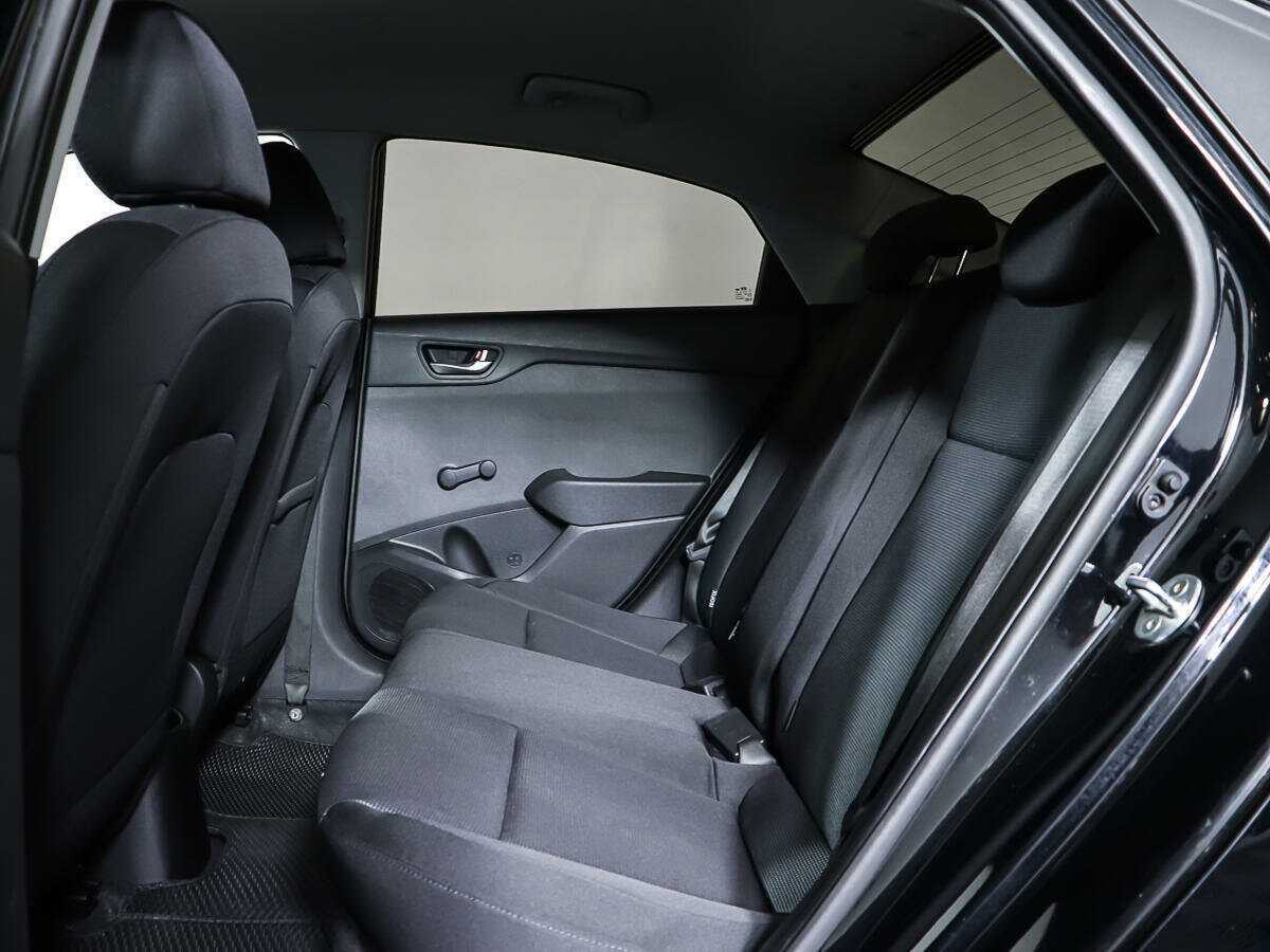 Купить Hyundai Solaris с пробегом. Фото: #9