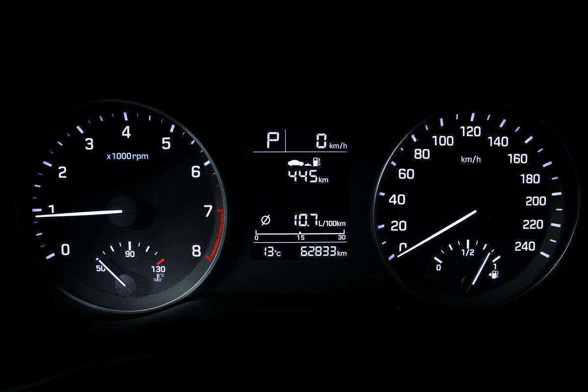 Купить Hyundai Elantra с пробегом. Фото: #9