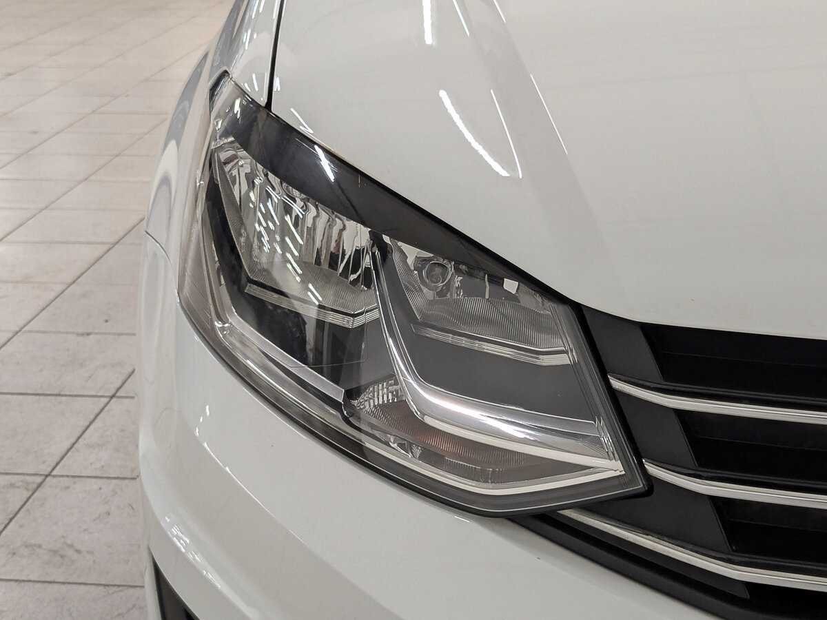 Купить Volkswagen Polo с пробегом. Фото: #10