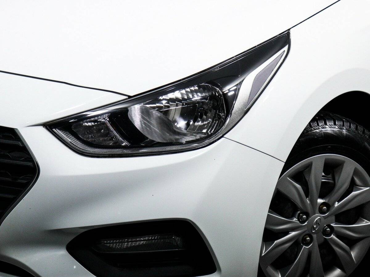 Купить Hyundai Solaris с пробегом. Фото: #14