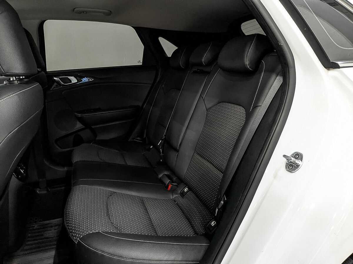 Купить Kia Ceed с пробегом. Фото: #13