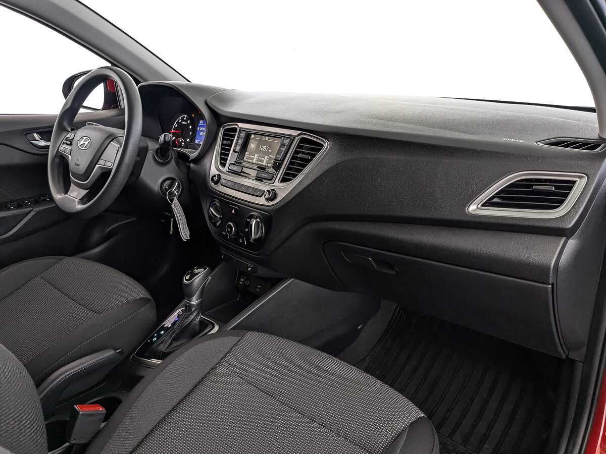 Купить Hyundai Solaris с пробегом. Фото: #12