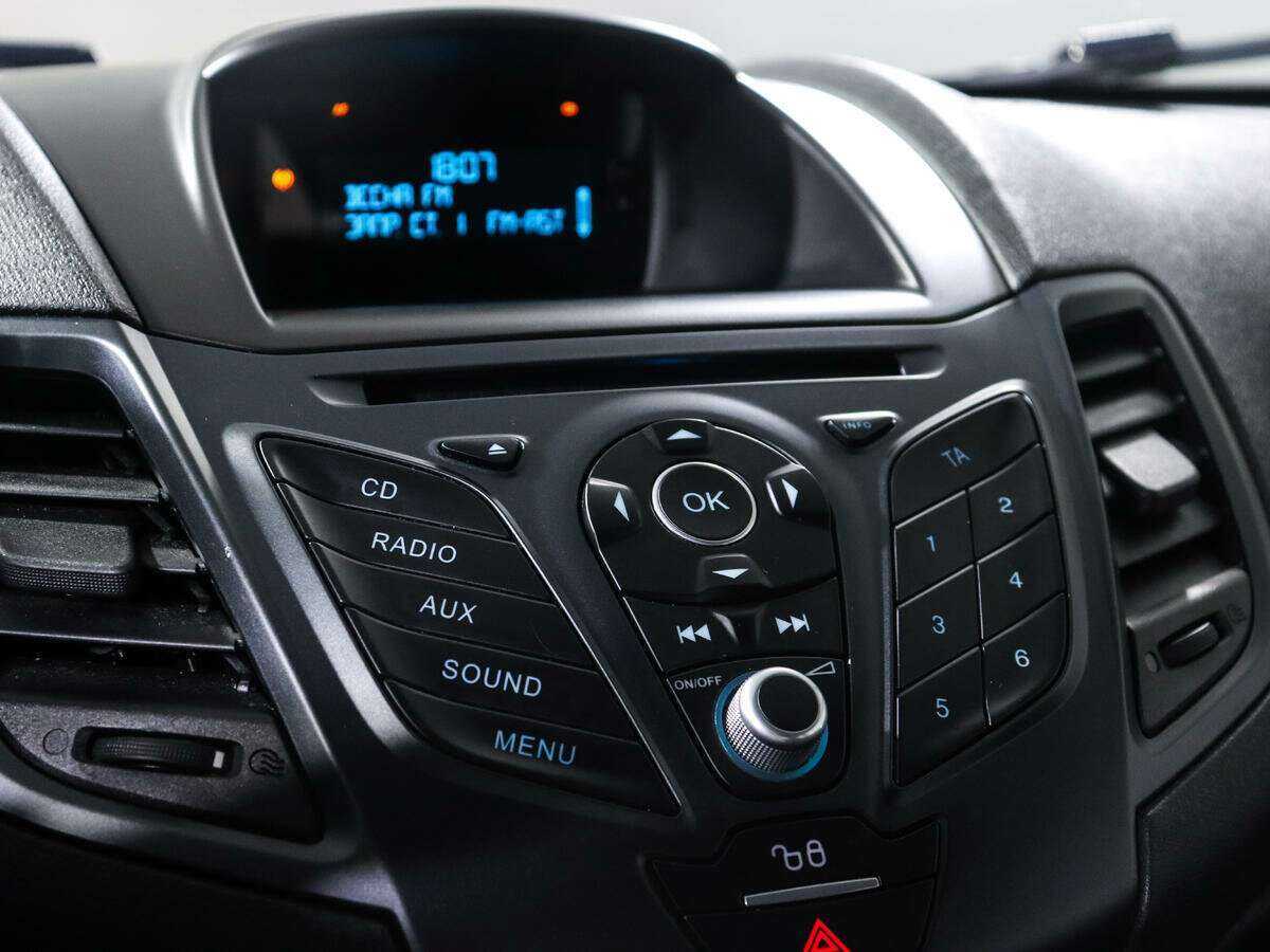 Купить Ford Fiesta с пробегом. Фото: #14