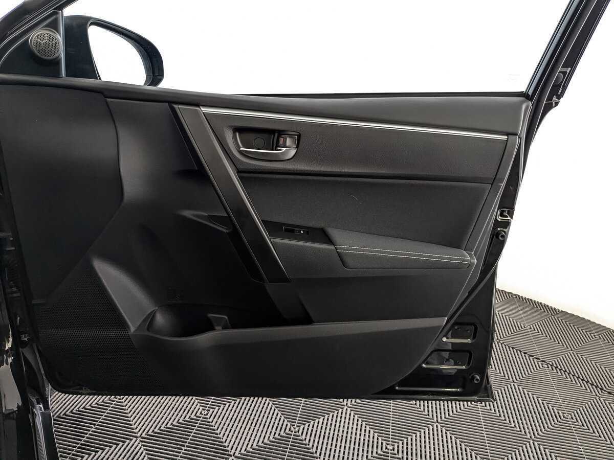 Купить Toyota Corolla с пробегом. Фото: #23