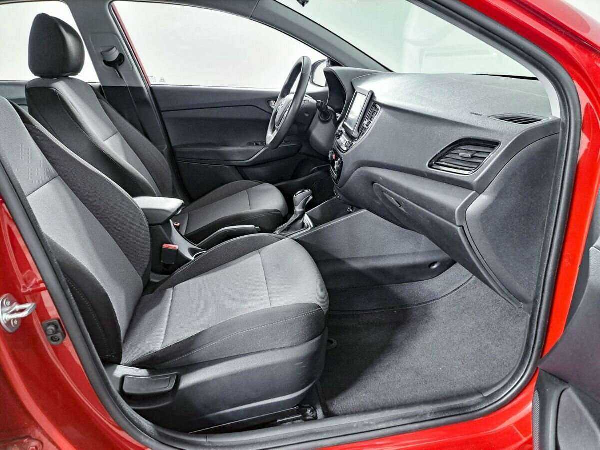 Купить Hyundai Solaris с пробегом. Фото: #8