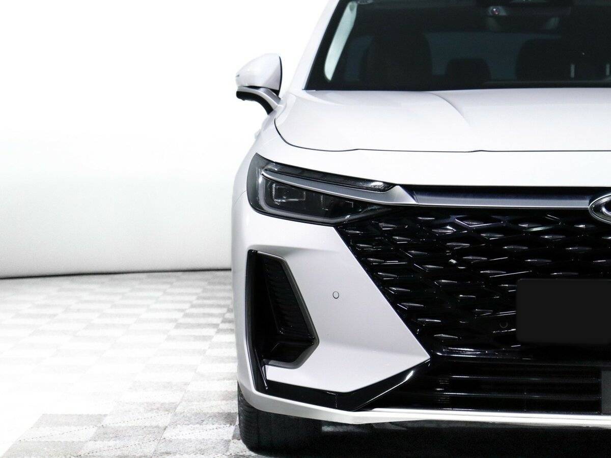 Купить Chery Arrizo 8 с пробегом. Фото: #16