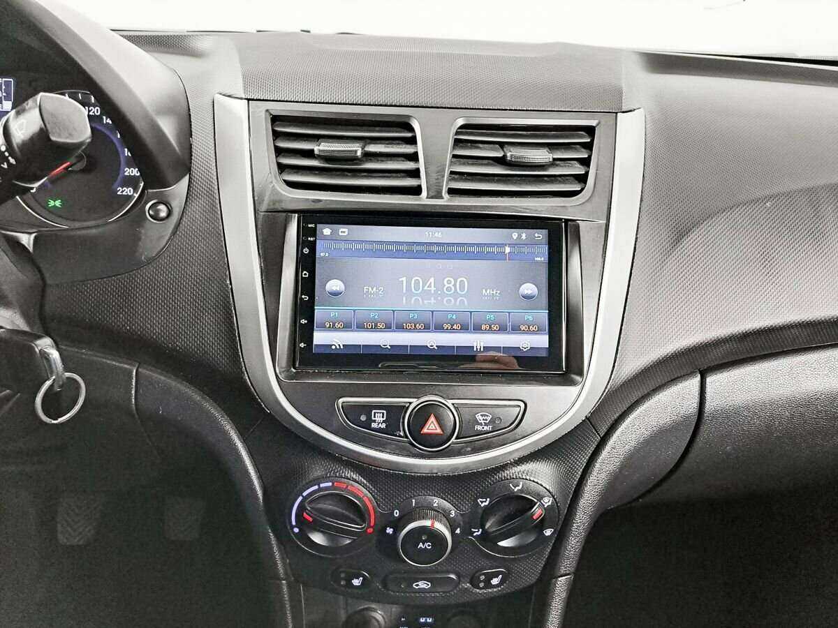 Купить Hyundai Solaris с пробегом. Фото: #10