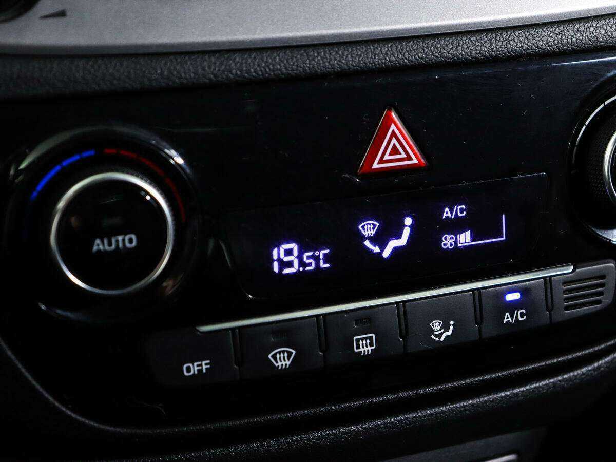 Купить Hyundai Solaris с пробегом. Фото: #15