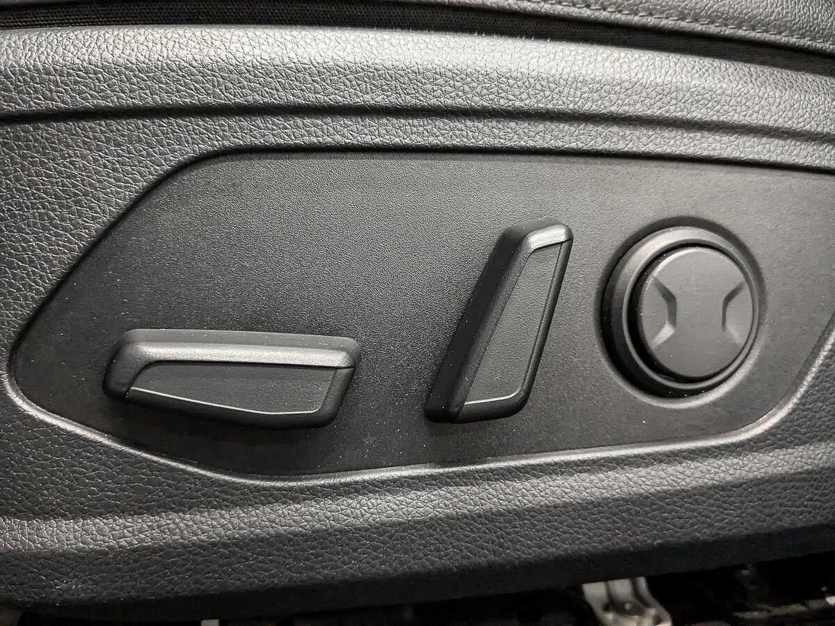 Купить Kia K5 с пробегом. Фото: #23