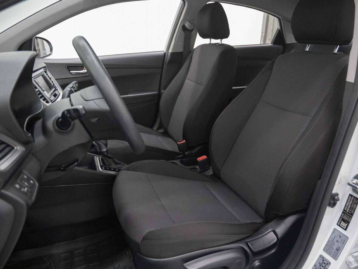 Купить Hyundai Solaris с пробегом. Фото: #7