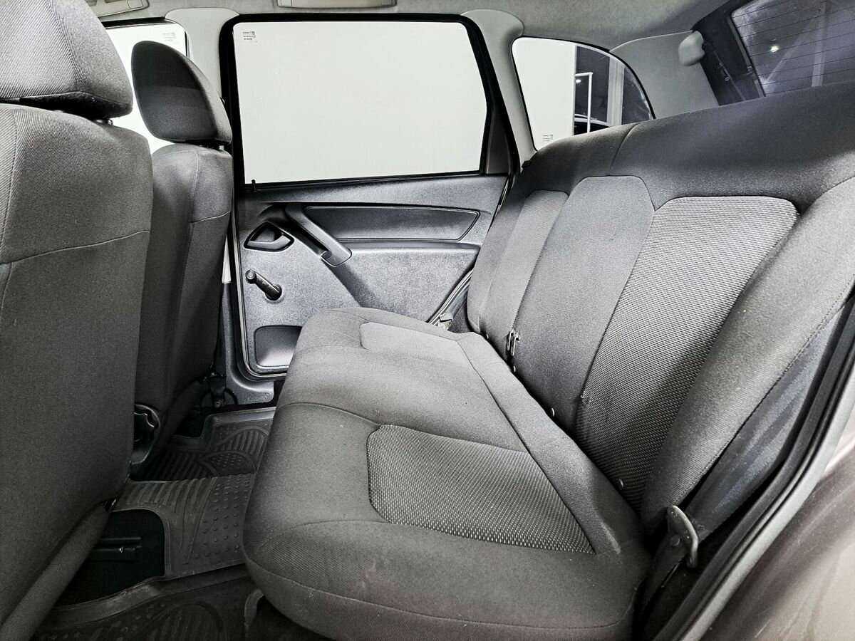 Купить Lada (ВАЗ) Granta с пробегом. Фото: #9