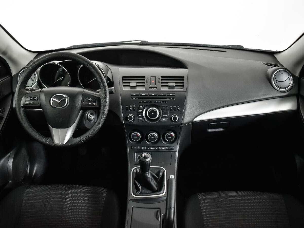 Купить Mazda 3 с пробегом. Фото: #11