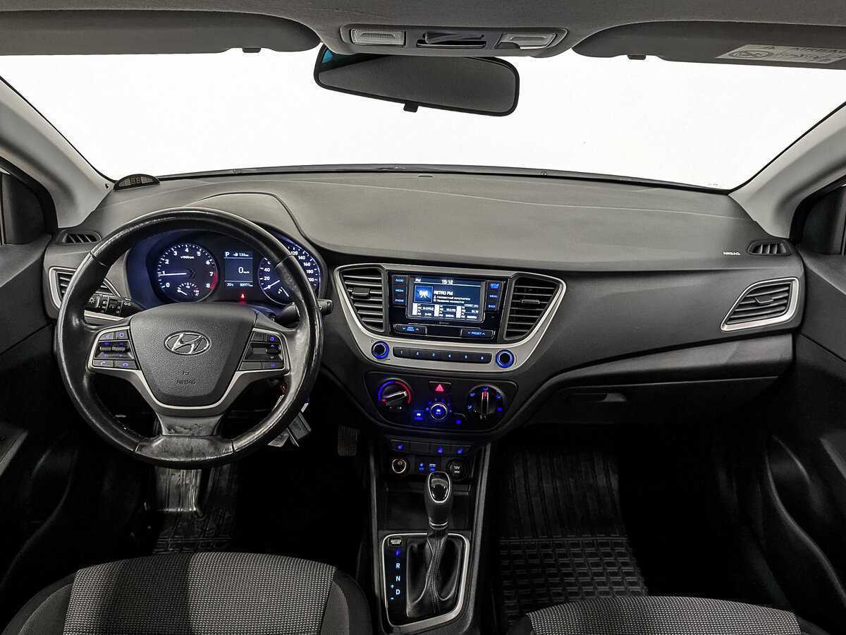 Купить Hyundai Solaris с пробегом. Фото: #13