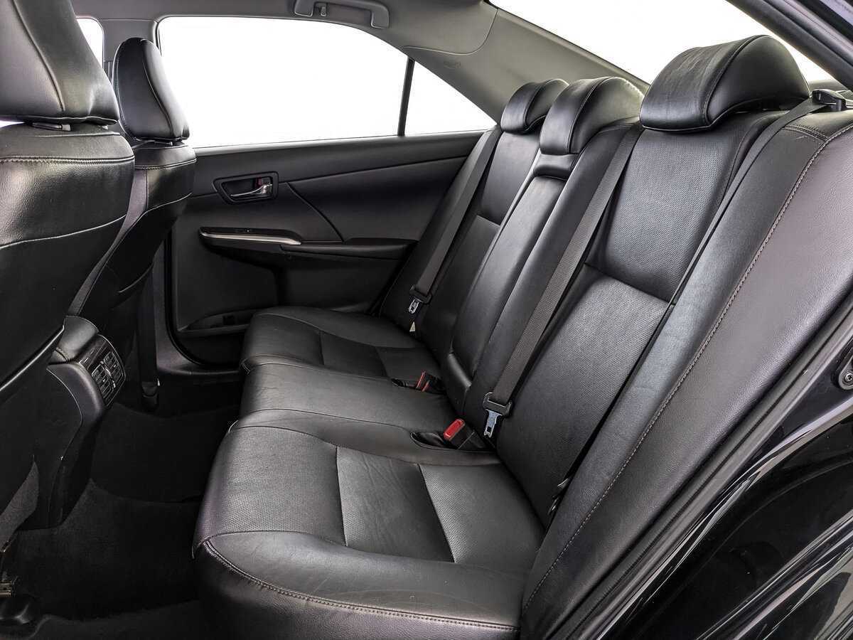 Купить Toyota Camry с пробегом. Фото: #13