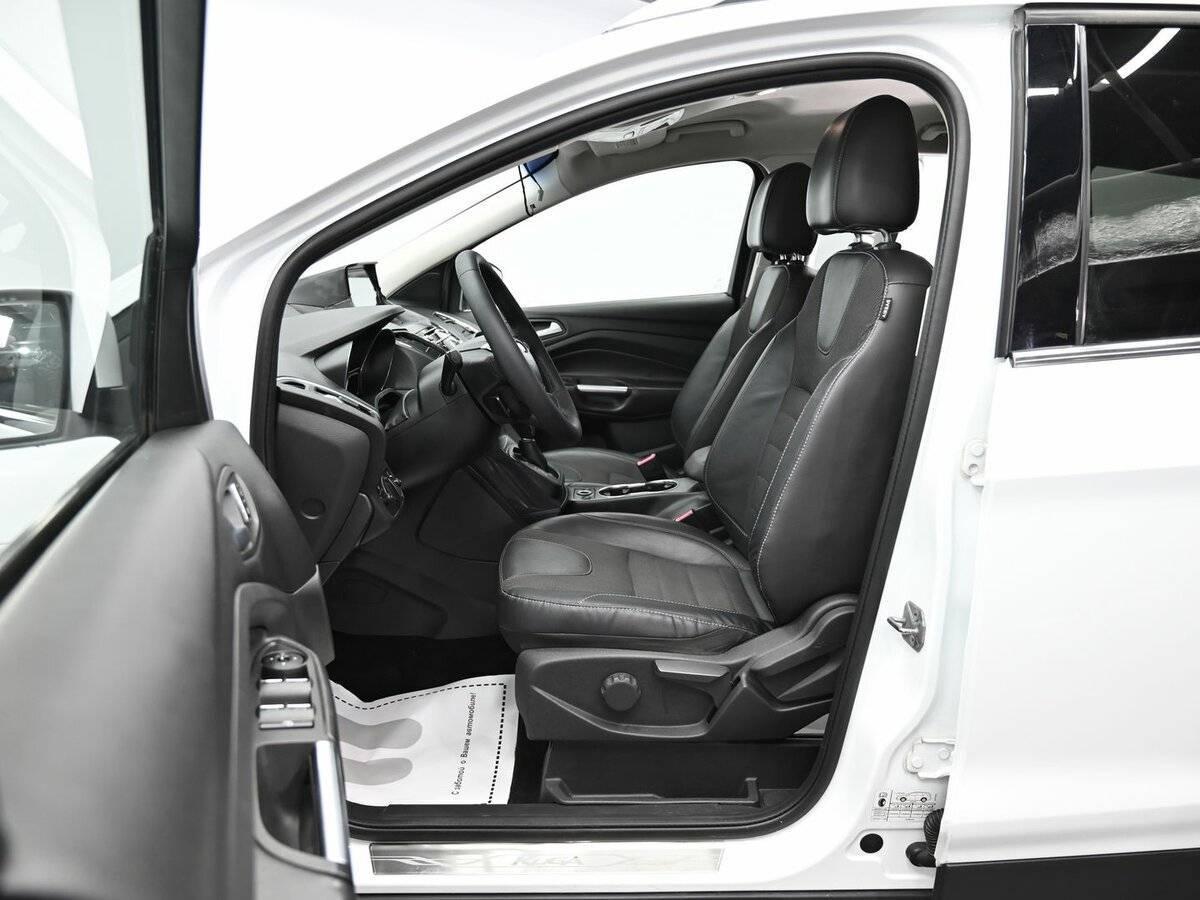 Купить Ford Kuga с пробегом. Фото: #5