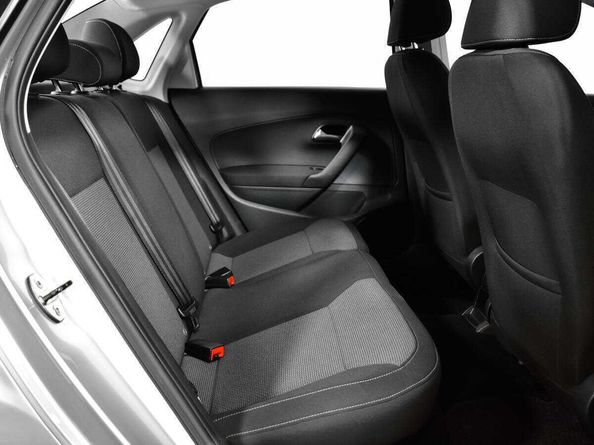 Купить Volkswagen Polo с пробегом. Фото: #9