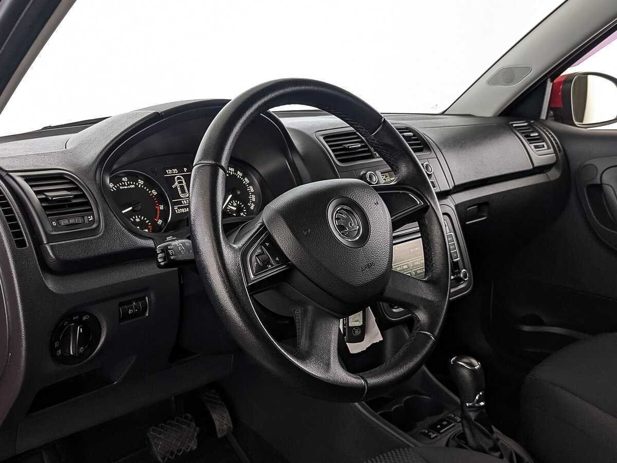 Купить Skoda Fabia с пробегом. Фото: #14