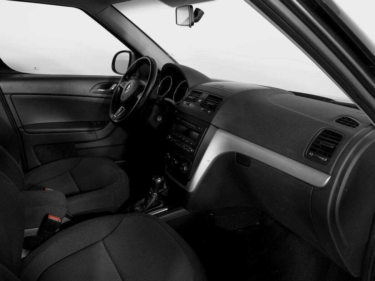 Купить Skoda Yeti с пробегом. Фото: #8