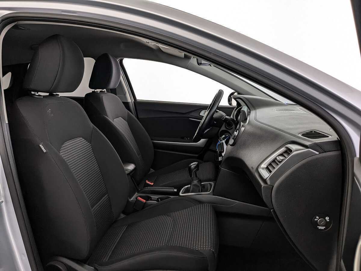 Купить Kia Ceed с пробегом. Фото: #18