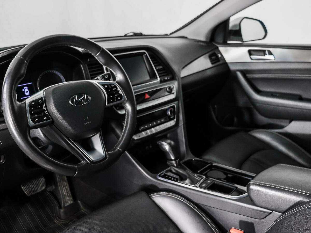 Купить Hyundai Sonata с пробегом. Фото: #8