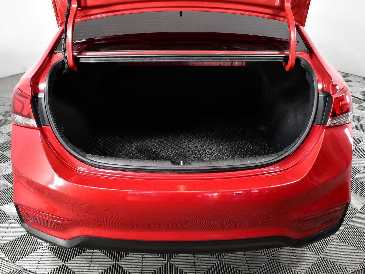 Купить Hyundai Solaris с пробегом. Фото: #13