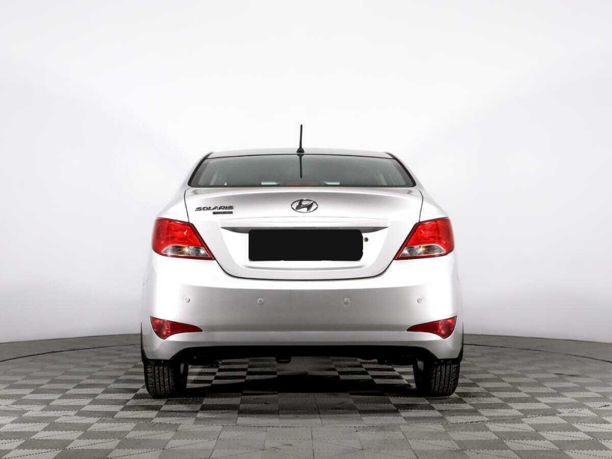 Купить Hyundai Solaris с пробегом. Фото: #5