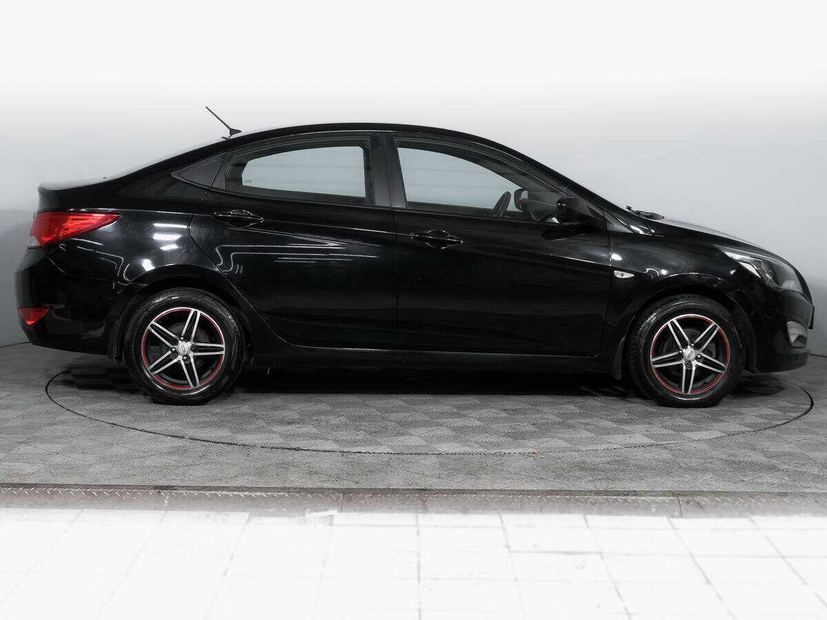 Купить Hyundai Solaris с пробегом. Фото: #3