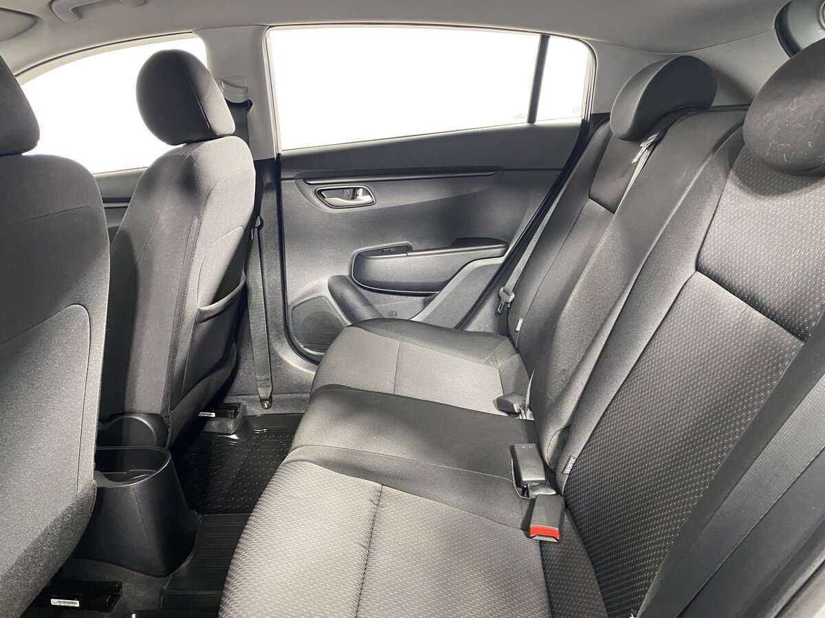Купить Kia Rio с пробегом. Фото: #7