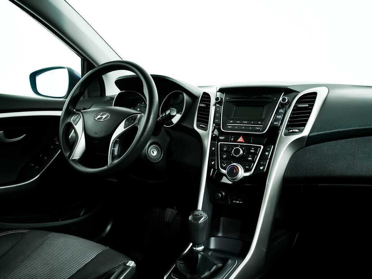 Купить Hyundai i30 с пробегом. Фото: #8