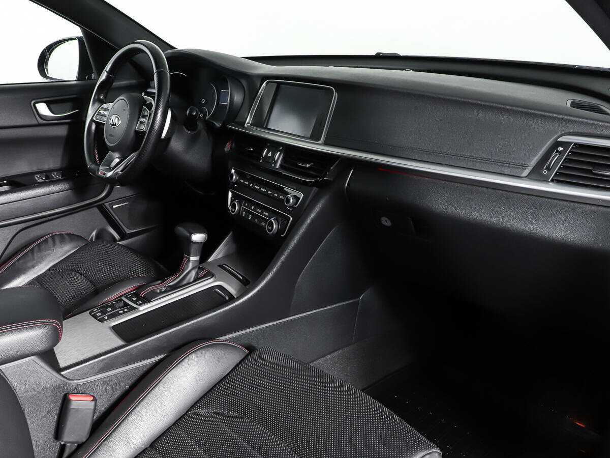 Купить Kia Optima с пробегом. Фото: #8
