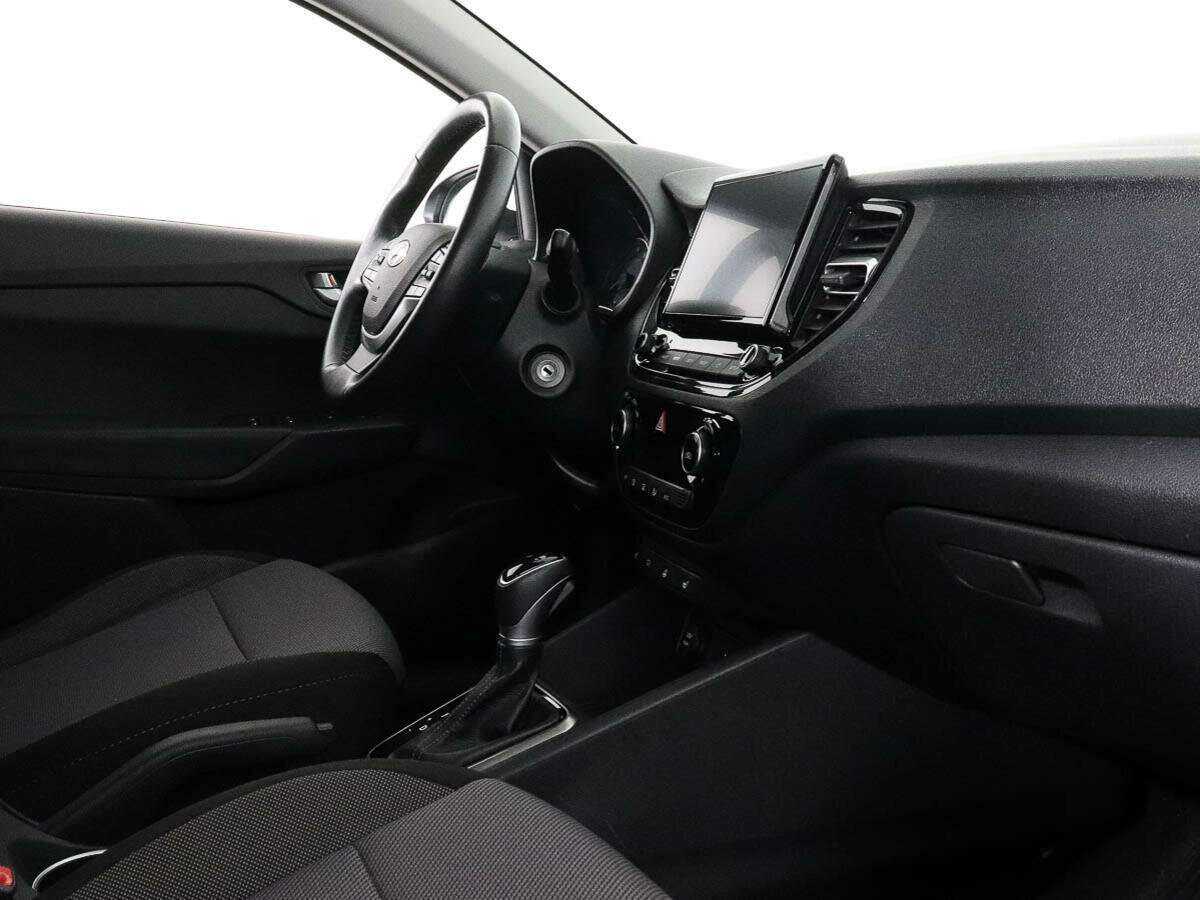 Купить Hyundai Solaris с пробегом. Фото: #6