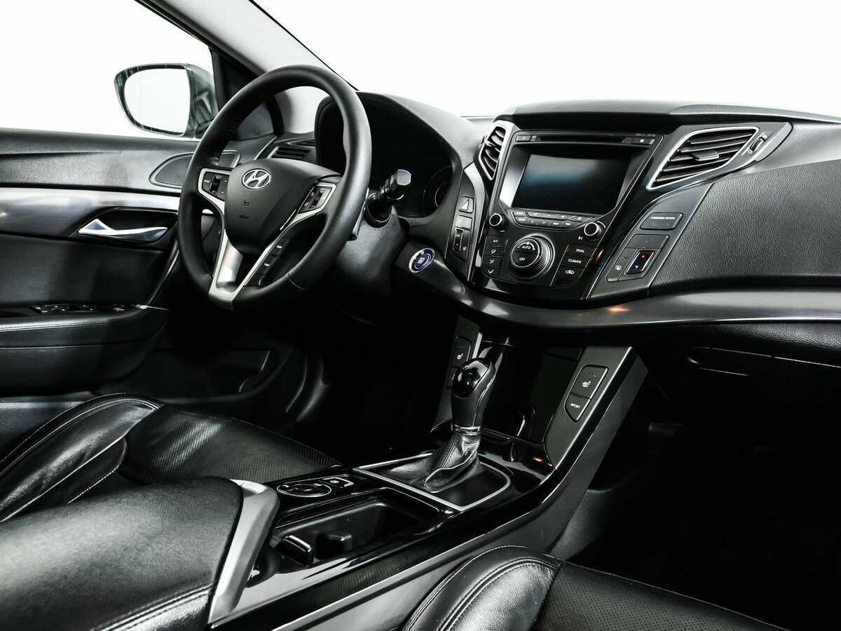 Купить Hyundai i40 с пробегом. Фото: #8