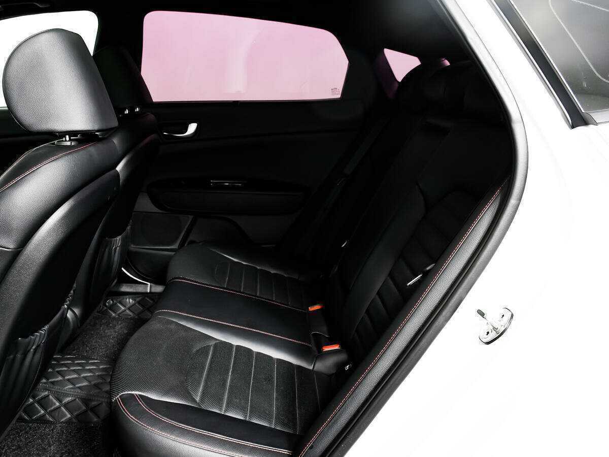 Купить Kia Optima с пробегом. Фото: #10