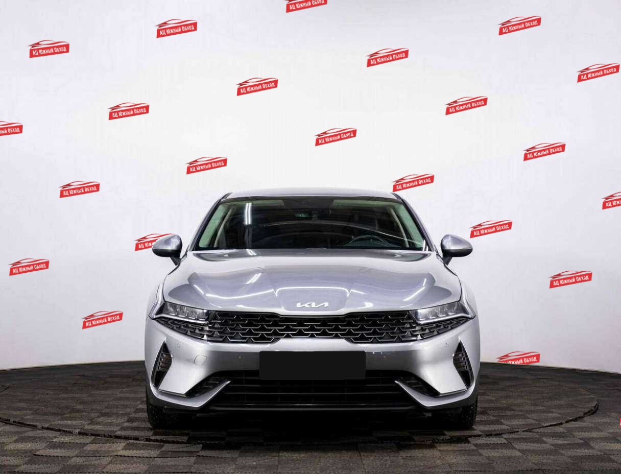 Купить Kia K5 с пробегом. Фото: #1