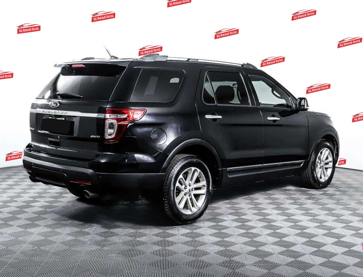 Купить Ford Explorer с пробегом. Фото: #4
