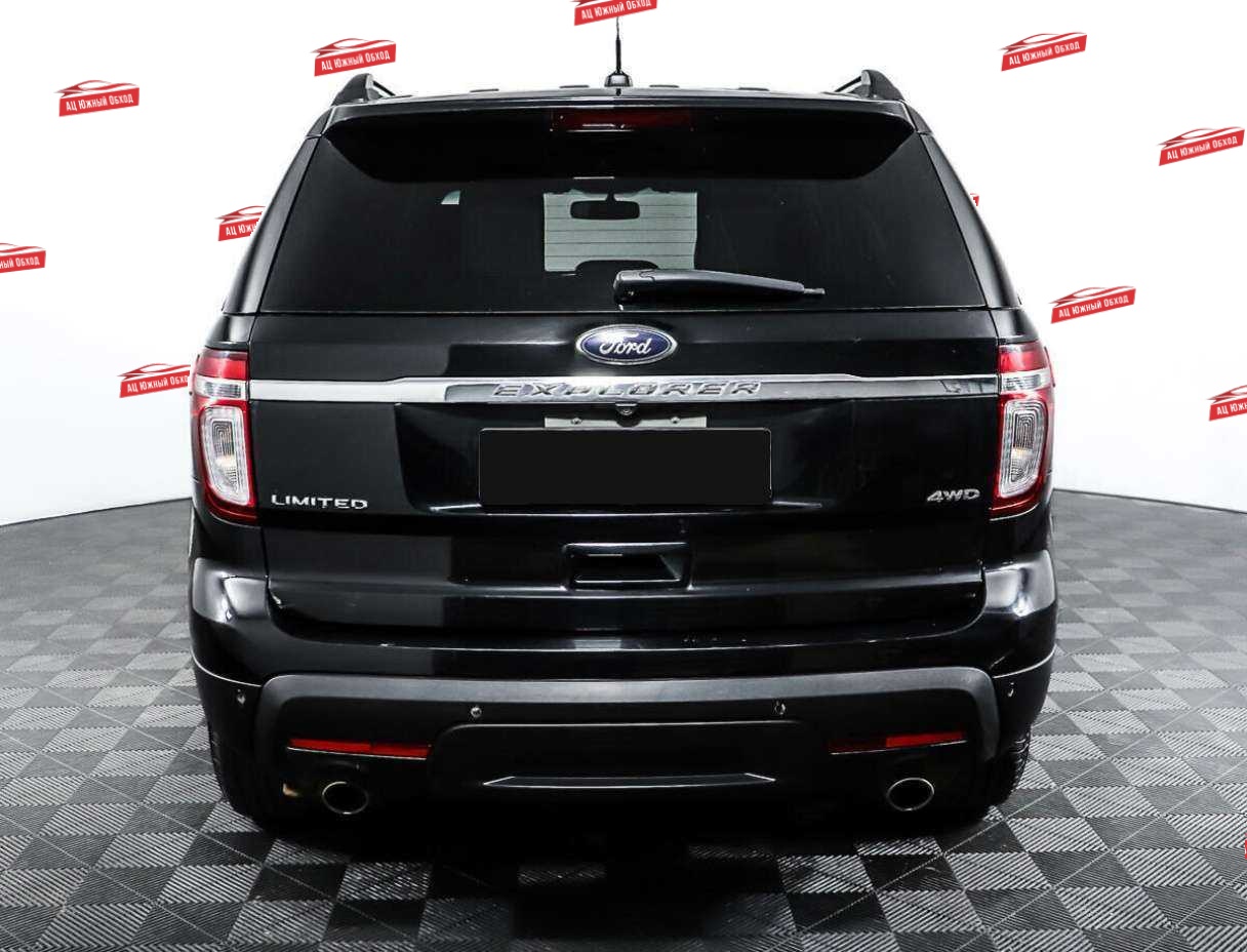 Купить Ford Explorer с пробегом. Фото: #5