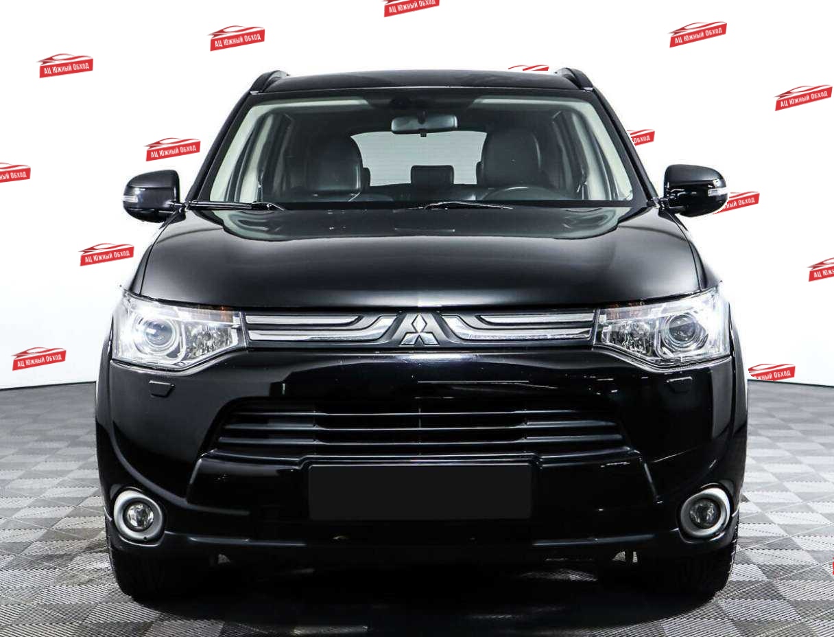 Купить Mitsubishi Outlander с пробегом. Фото: #1